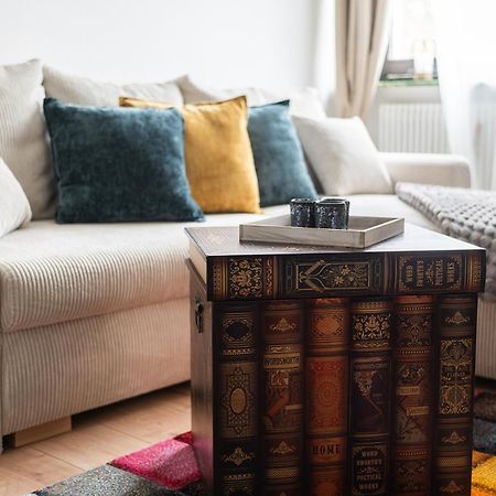 1-4 Gaeste Wohnung W-Lan, Netflix, Amazon, Parken, Arbeitsplatz, 24H Check In ,Vollausgestattet Kueche, Handtuecher Seife U,V,M Fuer Geschaeftsreisende, Paare, Familien , داتلن المظهر الخارجي الصورة