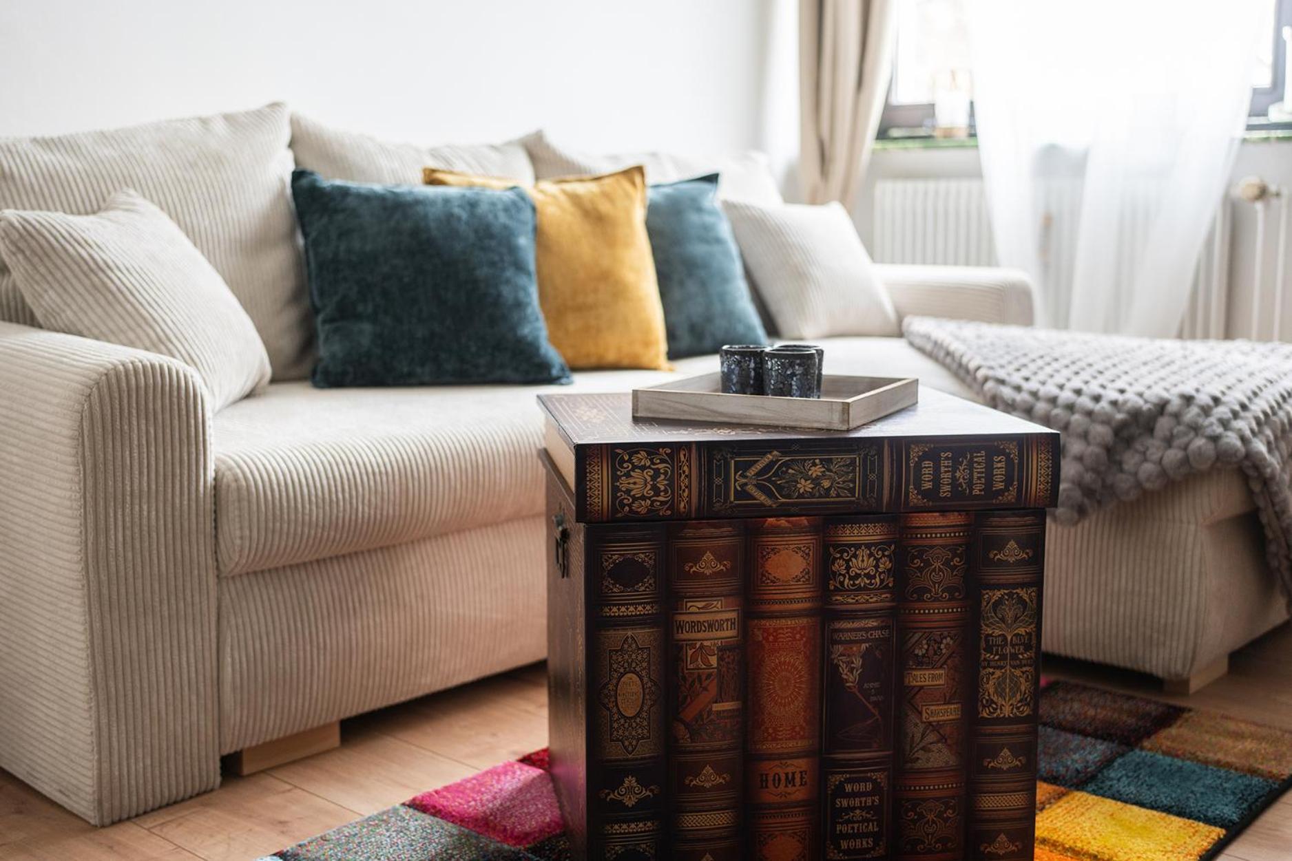 1-4 Gaeste Wohnung W-Lan, Netflix, Amazon, Parken, Arbeitsplatz, 24H Check In ,Vollausgestattet Kueche, Handtuecher Seife U,V,M Fuer Geschaeftsreisende, Paare, Familien , داتلن المظهر الخارجي الصورة